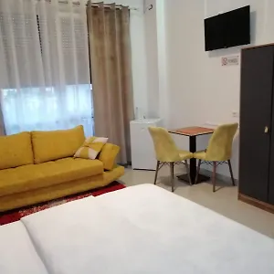 Bed & Breakfast Isabel, Tirana