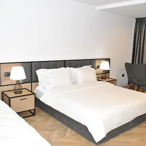 Prime Tirana